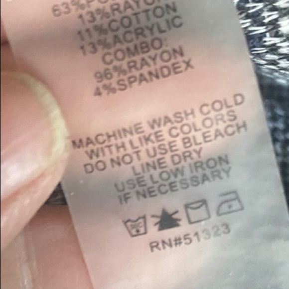 Vince Camuto Blue white textured Sweater, Sz Med‎ - Picture 4 of 7